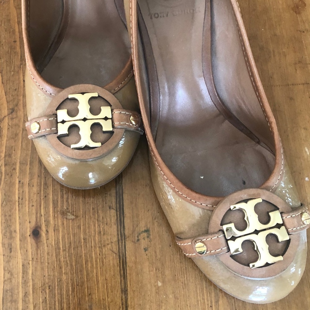 Tory Burch size 8 patent leather pump